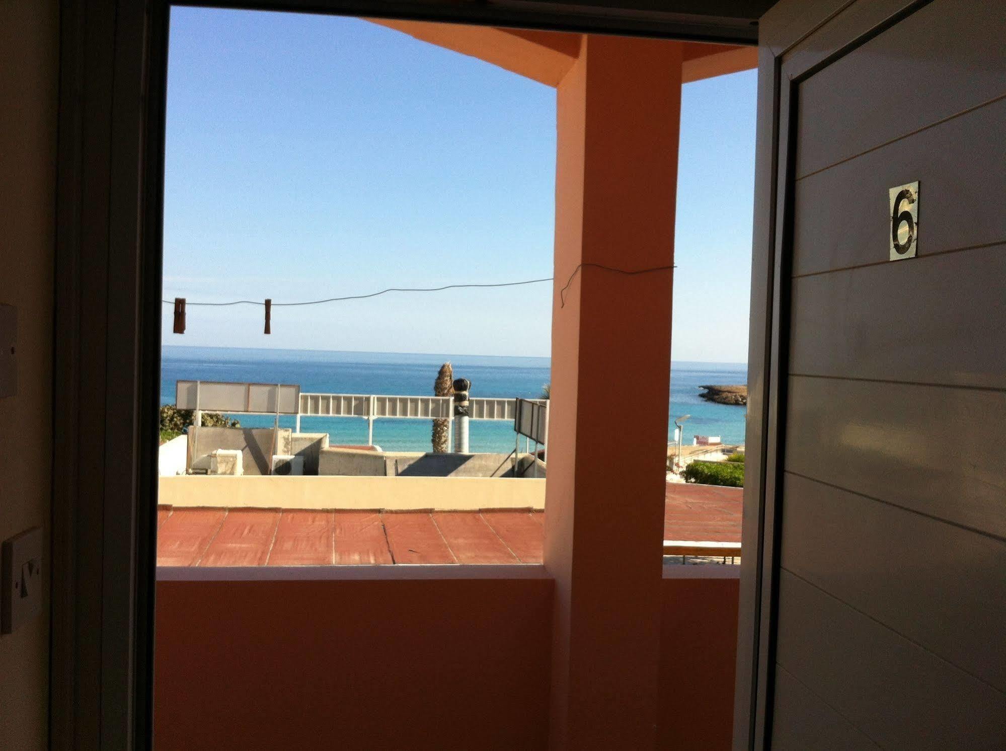 Blue Peter Apartments Protaras Buitenkant foto